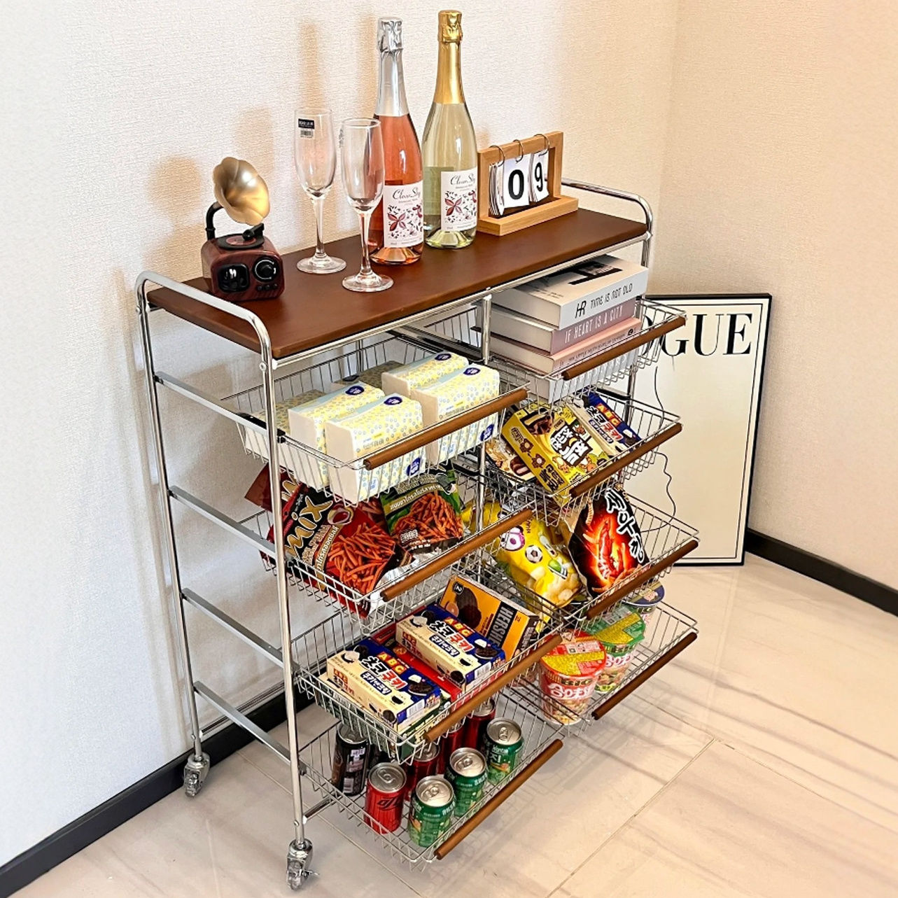 Food Storage Medieval - Medieval style storage trolley, shelf under